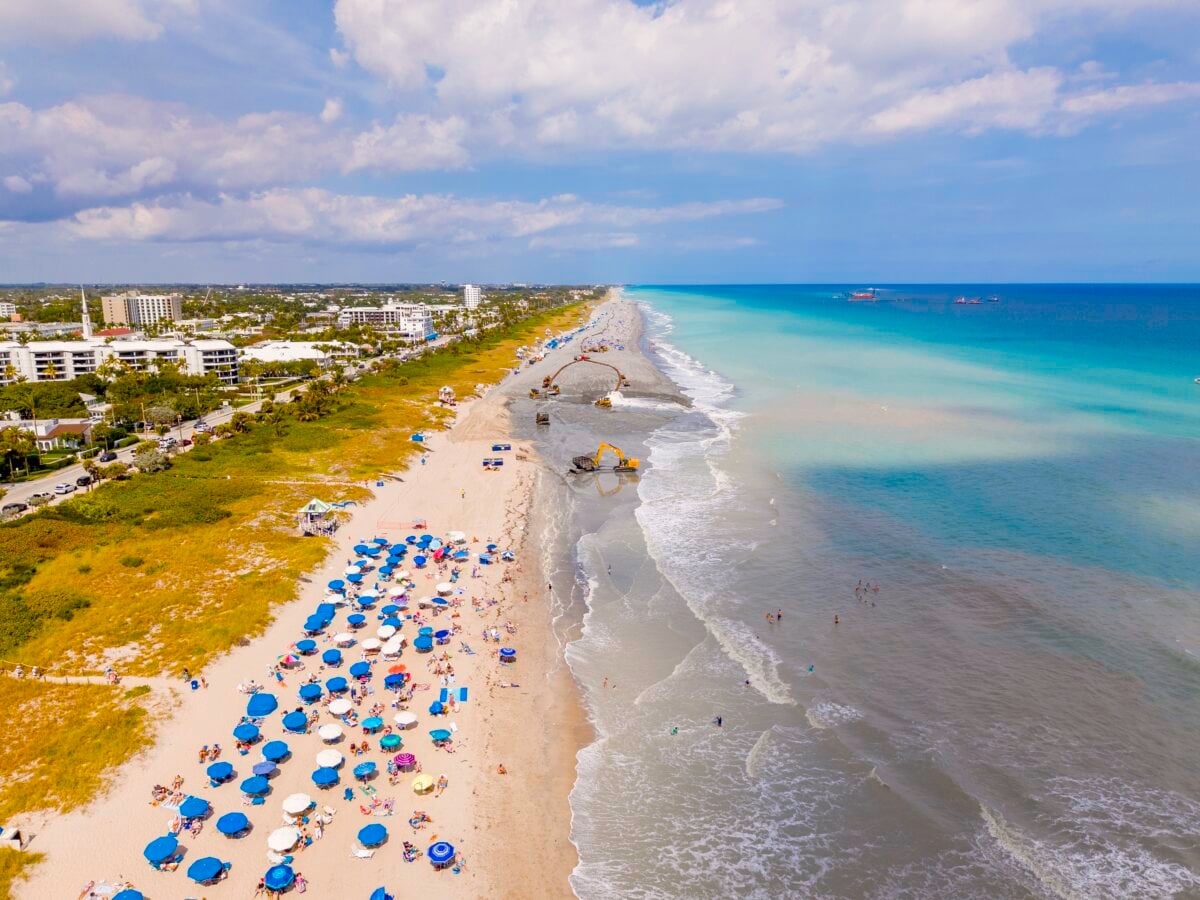 delray beach shutterstock 2742224135 | Two Scots Abroad delray beach shutterstock 2742224135 | 18 Best Places to Visit in USA in April - Spring Vacation Ideas