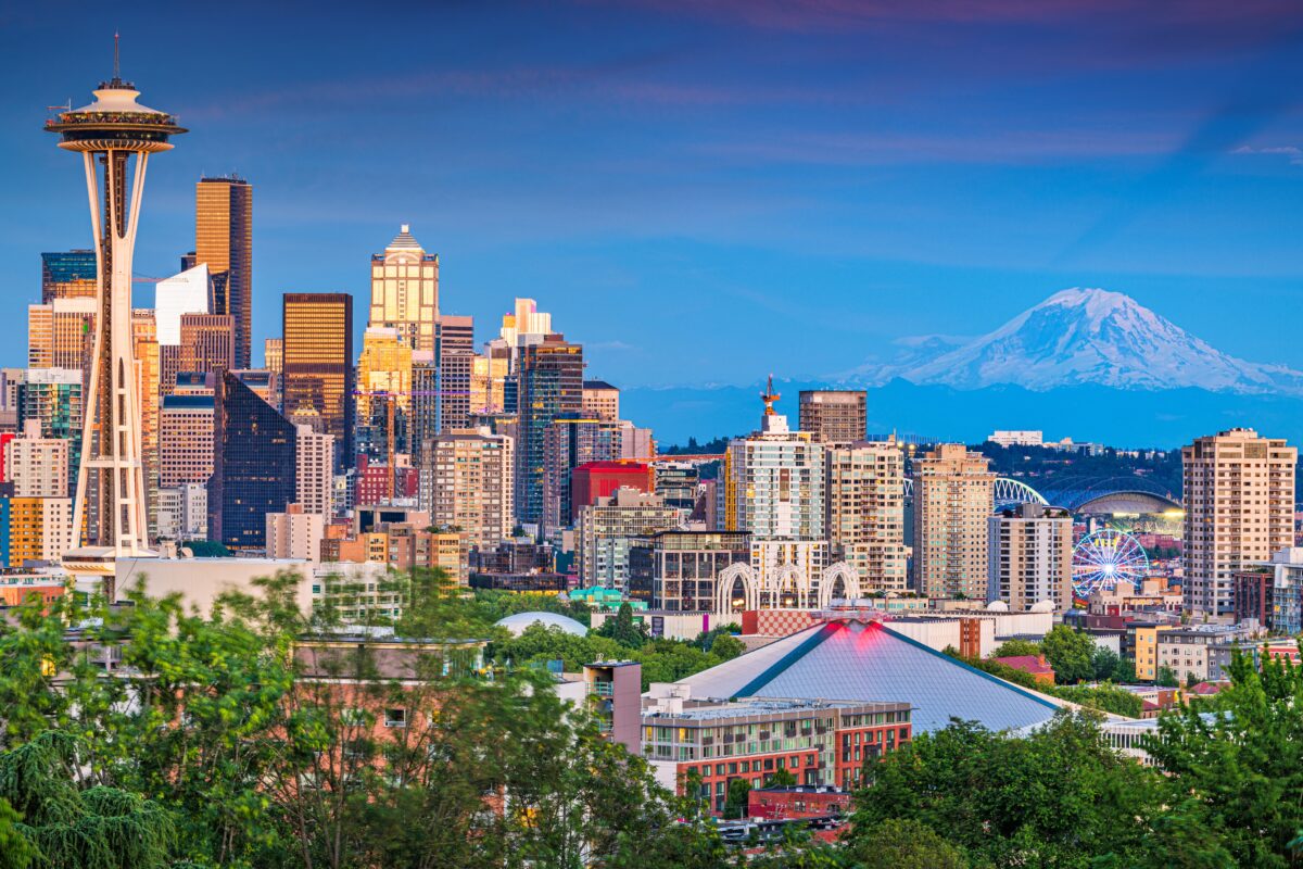 40 Unforgettable Seattle Date Ideas shutterstock 2521052121 | Two Scots Abroad 40 Unforgettable Seattle Date Ideas shutterstock 2521052121 | 40 Unforgettable Seattle Date Ideas