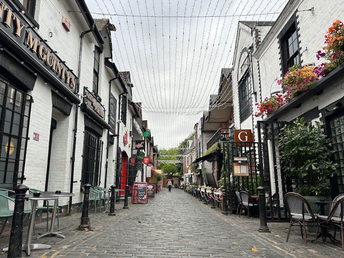Ashton Lane in Glasgow Scotland | Two Scots Abroad Ashton Lane in Glasgow Scotland