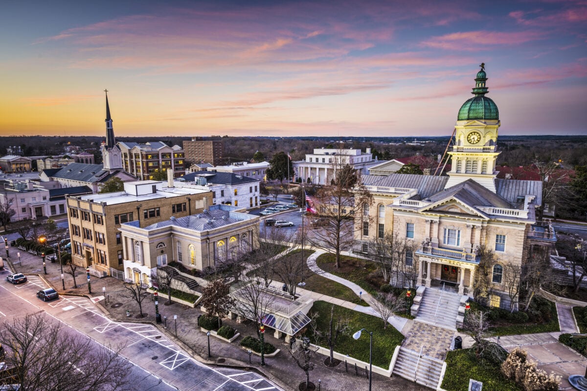 athens georgia shutterstock 172296818 | Two Scots Abroad athens georgia shutterstock 172296818 | 12 Cheapest Cities in the USA to Visit in 2026