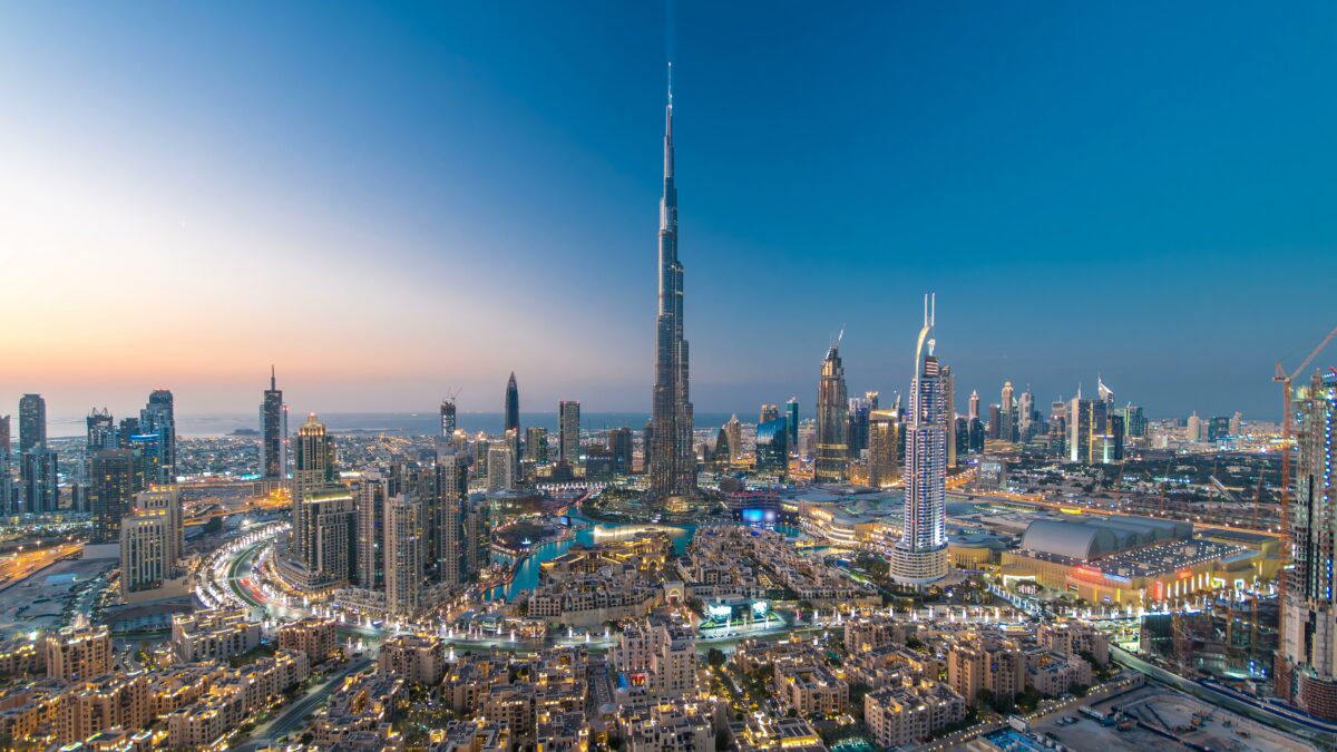 Fun 3 Days in Dubai Itinerary Tips By a Local shutterstock 2702785099 | Two Scots Abroad Fun 3 Days in Dubai Itinerary Tips By a Local shutterstock 2702785099 | Fun 3 Days in Dubai Itinerary + Tips By a Local