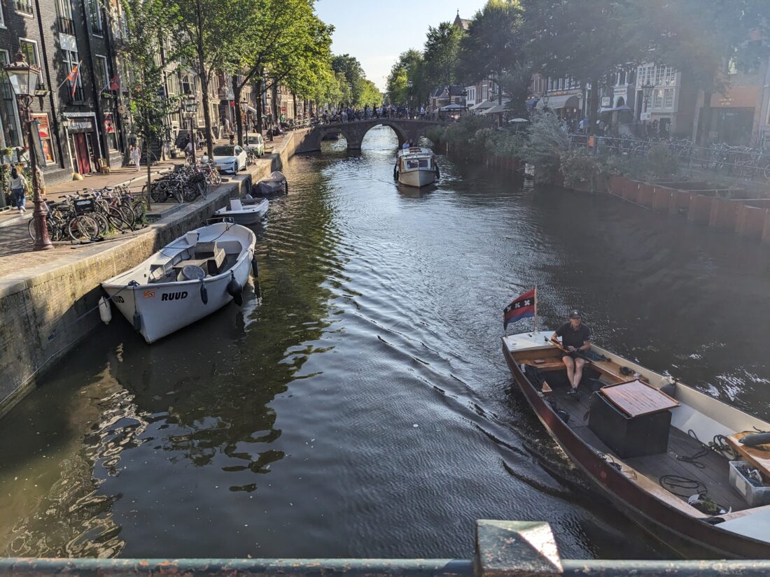 red light district daytime