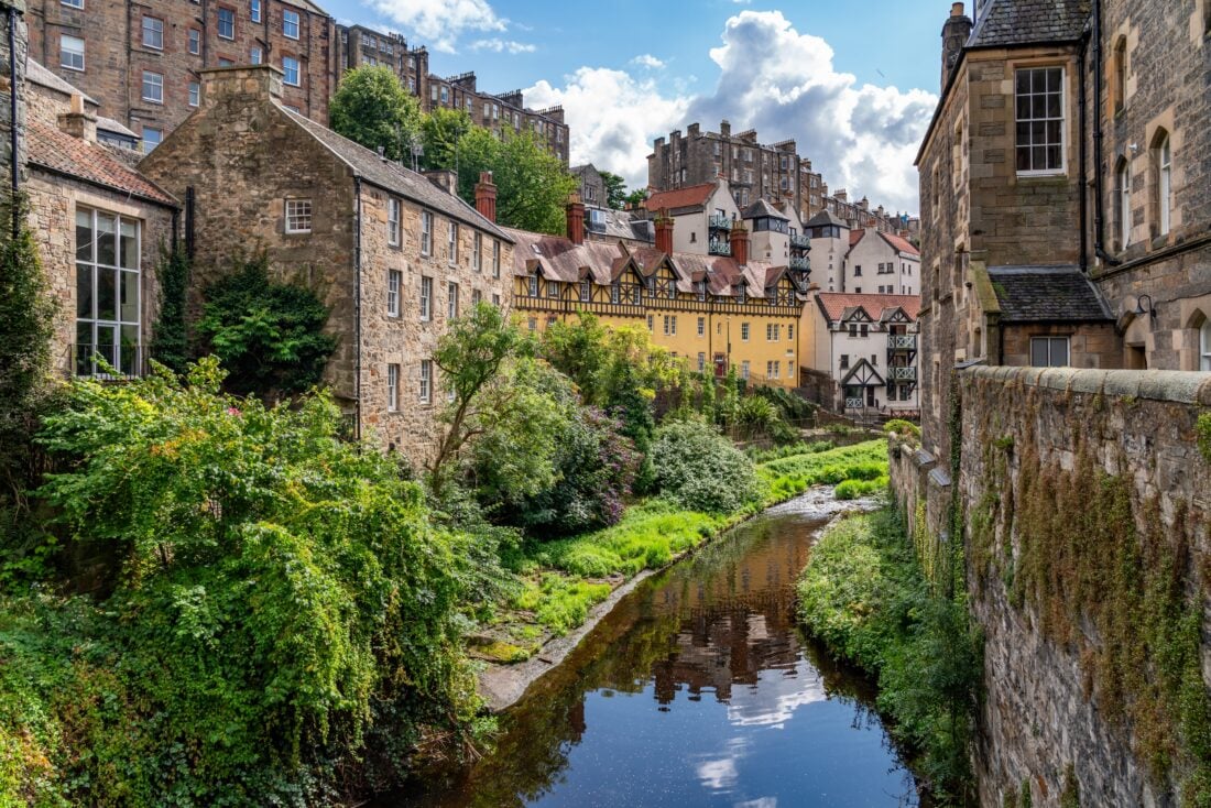edinburgh shutterstock 2506167201 | Two Scots Abroad edinburgh shutterstock 2506167201 | 10 Best Places to Visit in the UK With Teenagers (That They Won’t Complain About)