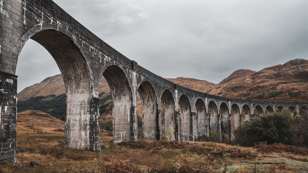 The Glenfinnan Viaduct in Scotland, a famous Harry Potter filming location