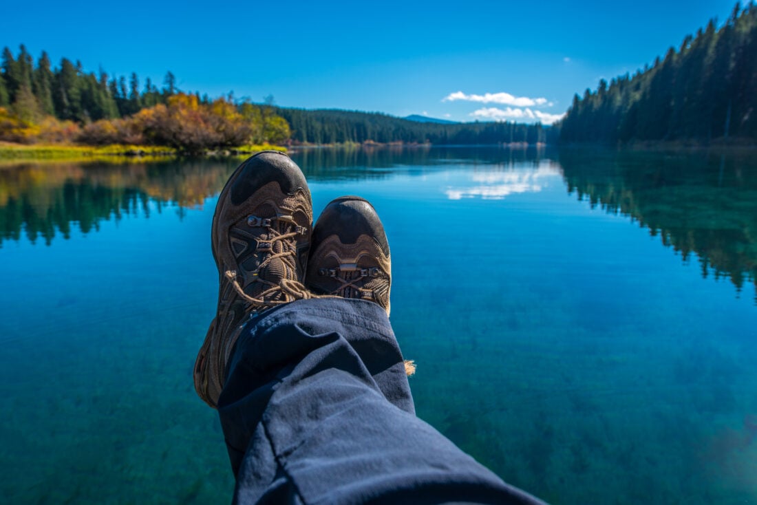 Clear Lake Oregon Ancient Trees Still Standing Underwater shutterstock 538007263 | Best Hidden Mountain Lakes in the USA (Clear Water + Fewer Crowds)