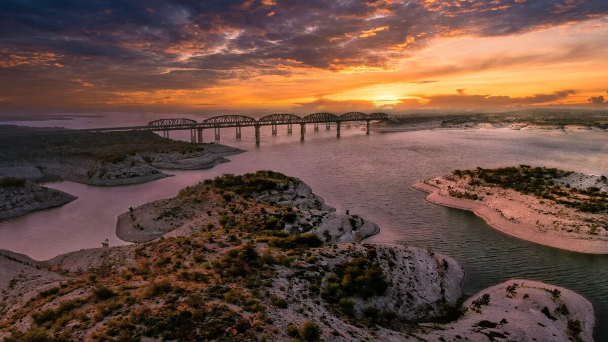 Lake Amistad Texas Deepest Lake and One of Its Best for Fishing shutterstock 2211188465 | Lake Amistad: Texas’ Deepest Lake and One of Its Best for Fishing