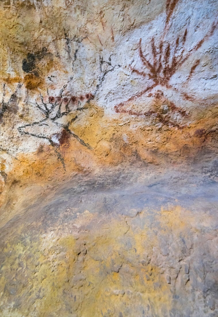 Lascaux Caves France shutterstock 1737154874 | Places That Shouldn’t Exist on Earth: 13 Forbidden Locations You Can’t Visit