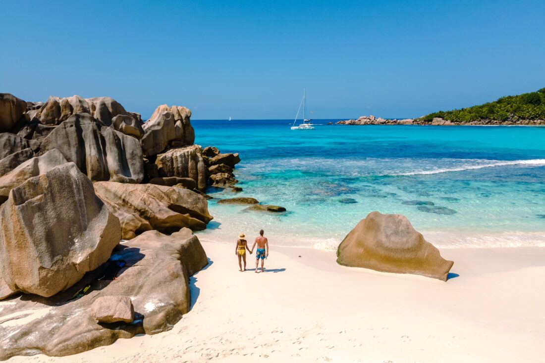 Seychelles shutterstock 2737787787 | Where Can You Swim with Turtles? The Best Destinations Worldwide