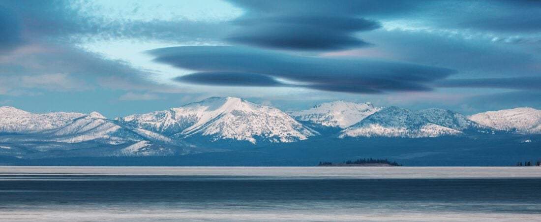 Yellowstone Lake Wyoming shutterstock 2035329125 | Best Hidden Mountain Lakes in the USA (Clear Water + Fewer Crowds)