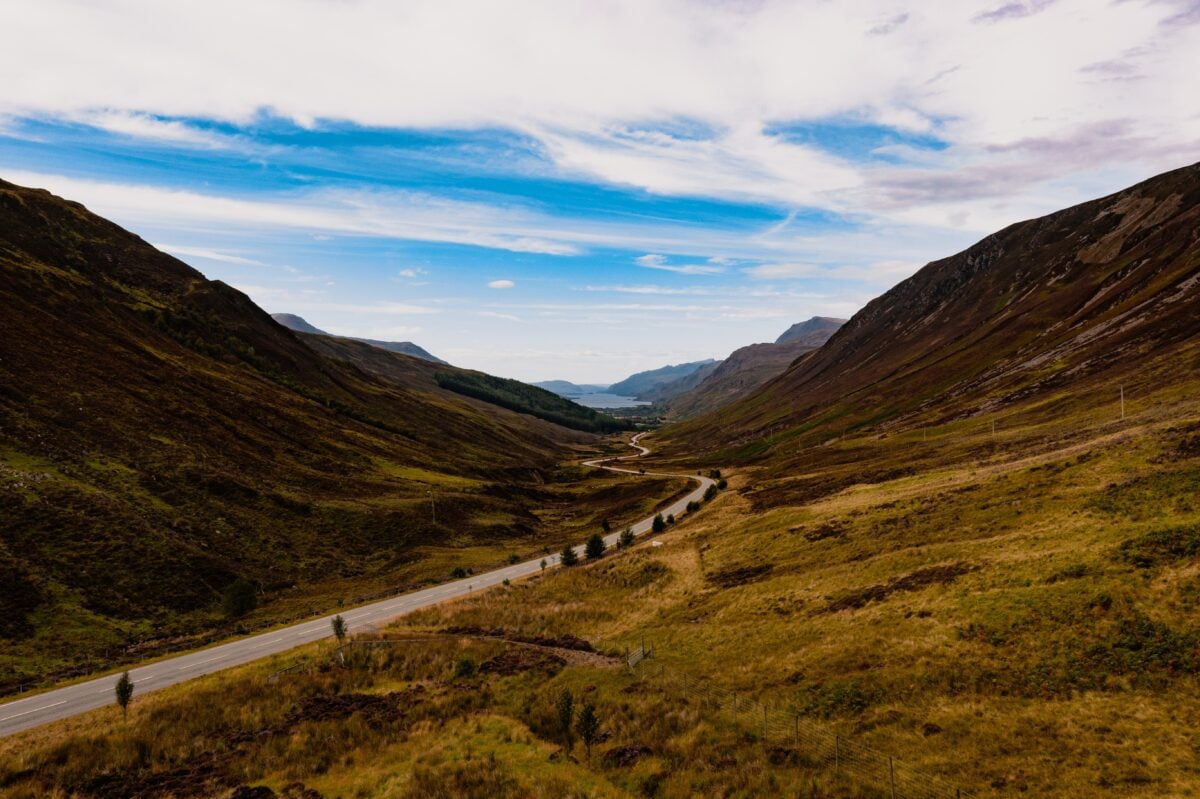 Kinlochewe shutterstock 2232627083 | Two Scots Abroad Kinlochewe shutterstock 2232627083 | Scotland Has a Sunniest Town and a Gloomiest Village, and They’re Not Far Apart