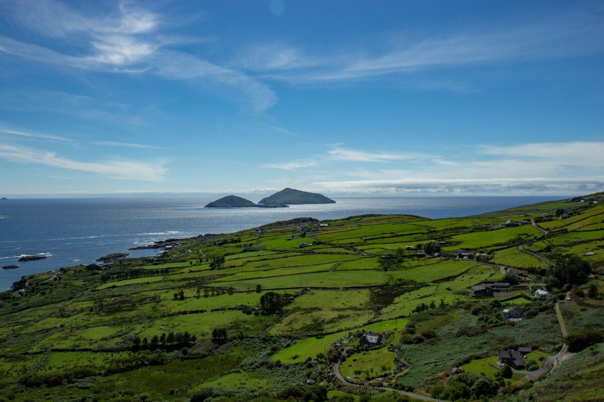 Ring of Kerry shutterstock 2596992347 | Two Scots Abroad Ring of Kerry shutterstock 2596992347 | Planning an Ireland Trip in 2026? Start With These Must-Visit Places