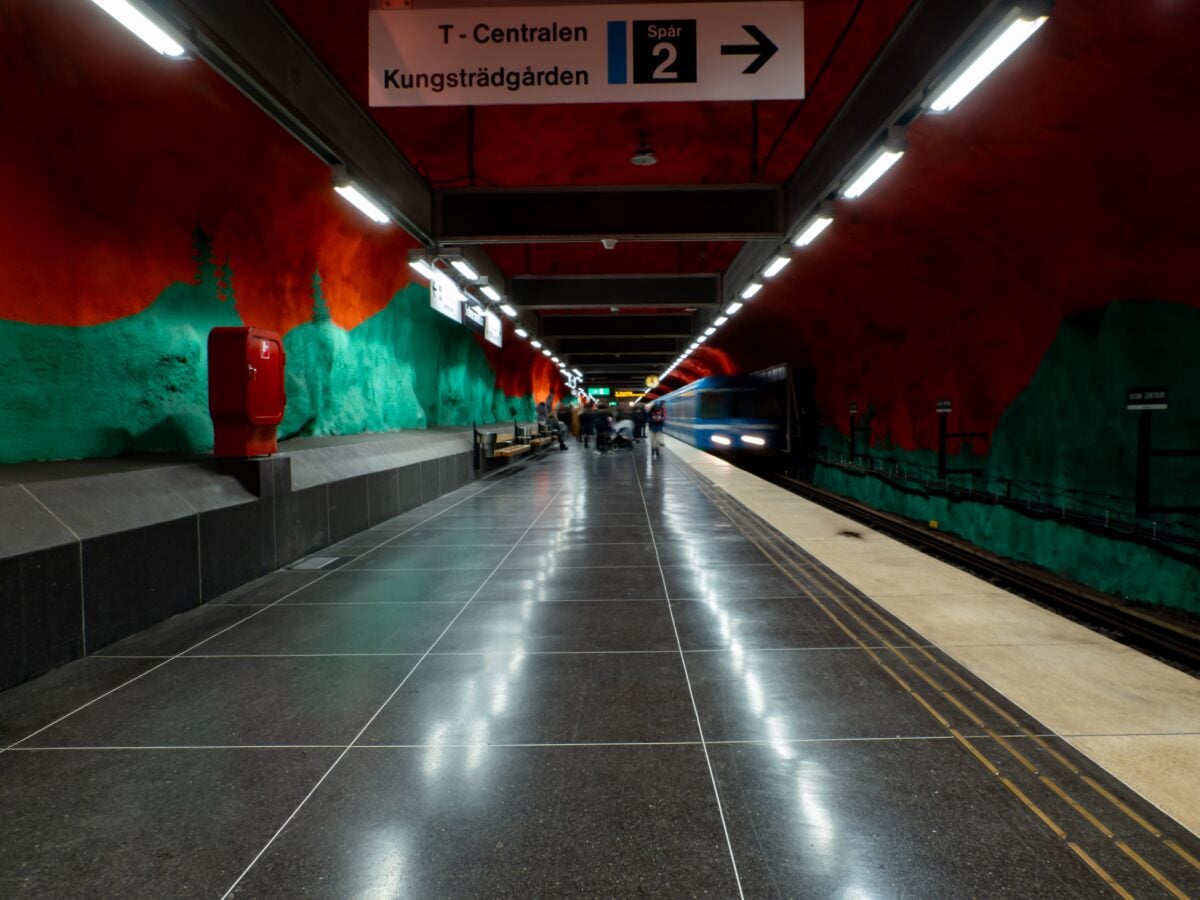 shutterstock 2324242707 | These Beautiful Metro Stations Around The World Make Even Budget Travel Feel Fancy