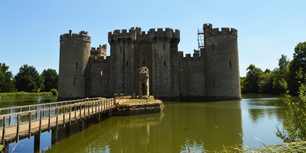 shutterstock 670154911 | 5 Fascinating Abandoned Castles Around the World That Still Stop Travelers Cold