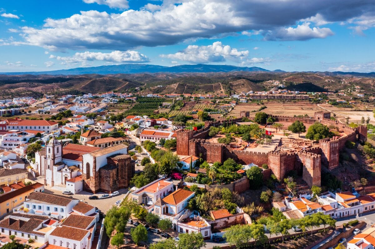 algarve shutterstock 2655781001 | Two Scots Abroad algarve shutterstock 2655781001 | Algarve Tops Family Holiday Price Survey as Portugal, Spain and Bulgaria Lead for Value