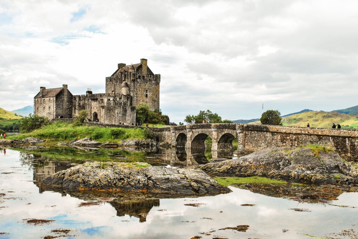 pexels 3061171 | Two Scots Abroad Explore the iconic Eilean Donan Castle and its scenic surroundings in the Scottish Highlands.
