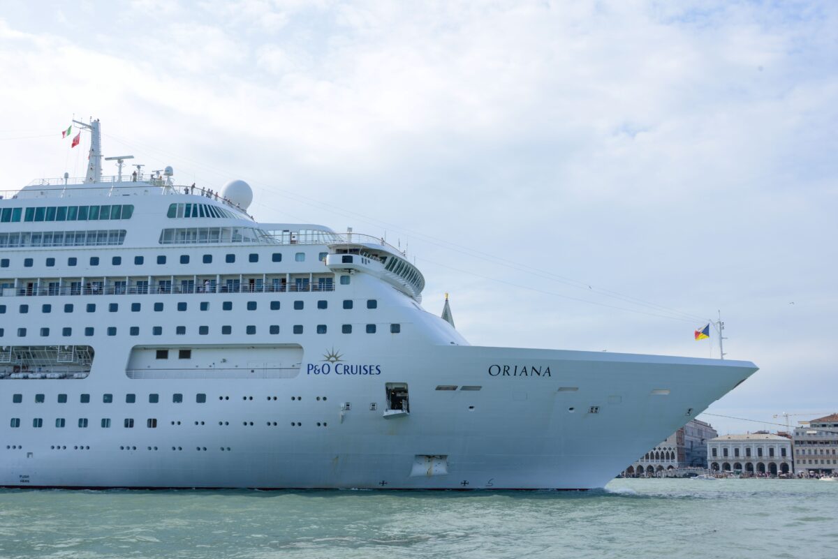 pexels diego f parra 33199 15453742 | What Are Closed-Loop Cruises? Rules, Documents, and Best Itineraries Explained