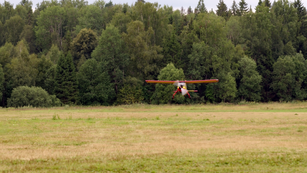 shutterstock 2282036143 | Microlight Crash Near Kelso Leaves Pilot Injured But Alive At Private Scottish Borders Airfield