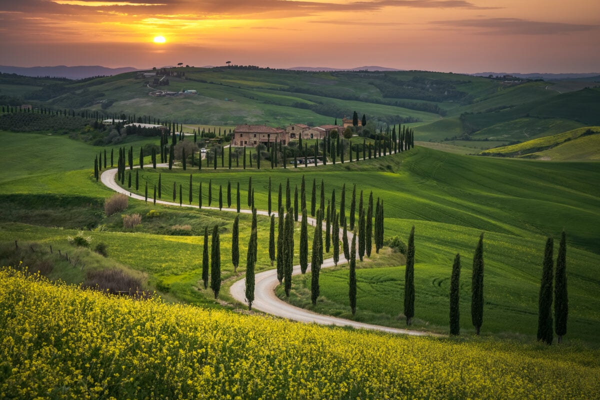 tuscany shutterstock 1299407743 | Two Scots Abroad tuscany shutterstock 1299407743 | 5 Italian Regions That Reward the Curious Traveller