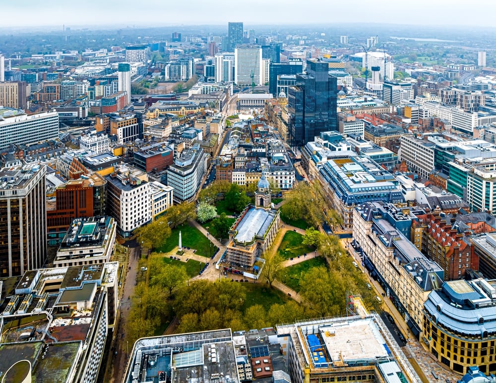 Birmingham shutterstock 2298720211 | Two Scots Abroad Birmingham shutterstock 2298720211 | Umrah from Birmingham: A Complete Travel Guide for Pilgrims