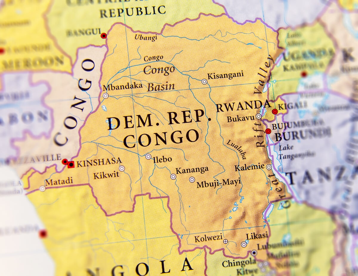 Congo Basin shutterstock 535305892 | Two Scots Abroad Congo Basin shutterstock 535305892 | 13 Equatorial Countries, One Imaginary Line, and Some Surprising Geography