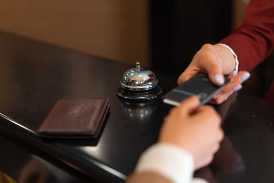 pexels photo 7820326 | Google’s Agentic Hotel Booking Tool Comes to AI Mode
