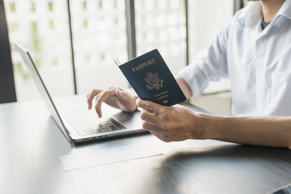7 Practical Ways to Use AI When Planning a Trip shutterstock 2627681659 | Two Scots Abroad 7 Practical Ways to Use AI When Planning a Trip shutterstock 2627681659 | 7 Practical Ways to Use AI When Planning a Trip