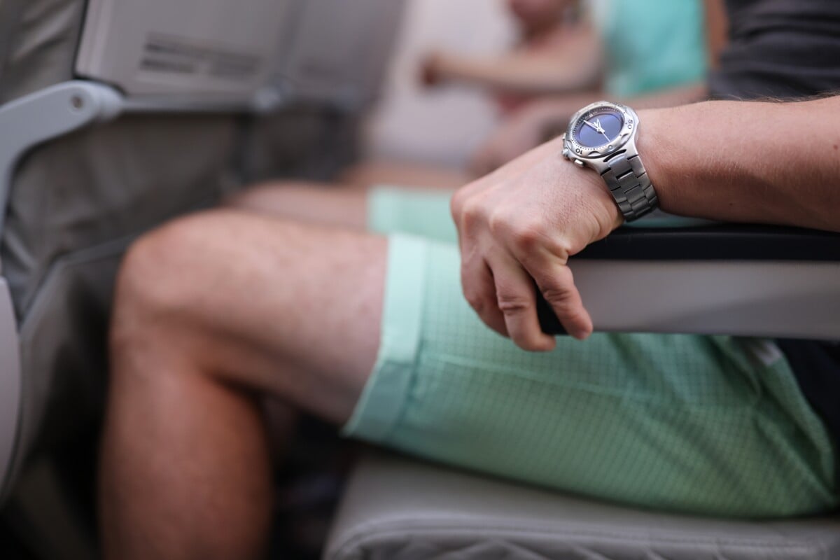 Armrests and Seatbelt Buckles shutterstock 2151213599 | Two Scots Abroad Armrests and Seatbelt Buckles shutterstock 2151213599 | Which Parts of an Airplane Are Dirtiest? The Cleanest Spots May Surprise You