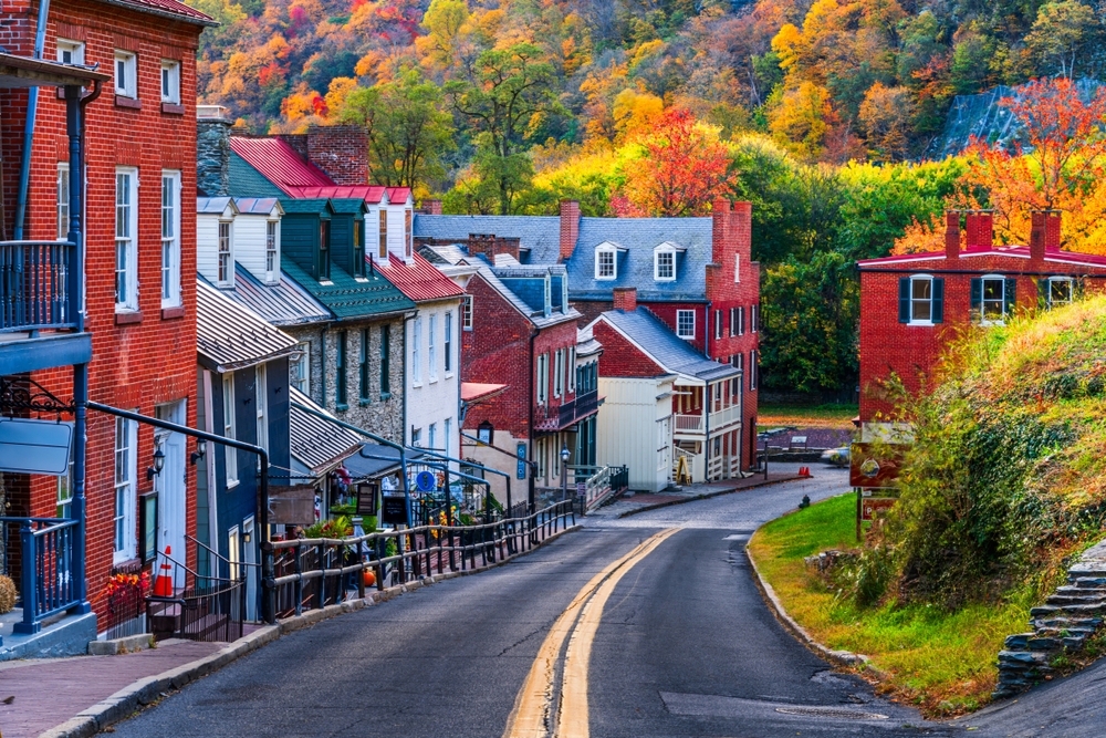 Woodland Cabins with Hot Tubs and Outdoor Space shutterstock 2647526975 | Two Scots Abroad Woodland Cabins with Hot Tubs and Outdoor Space shutterstock 2647526975 | Where to Stay in Harpers Ferry: Cabins, Cottages and River Views