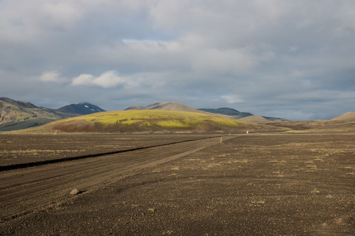beautiful morning view of icelands rangarthing ytra highlands with expansive lan | Two Scots Abroad Beautiful morning view of Iceland's Rangárþing ytra highlands with expansive landscape.
