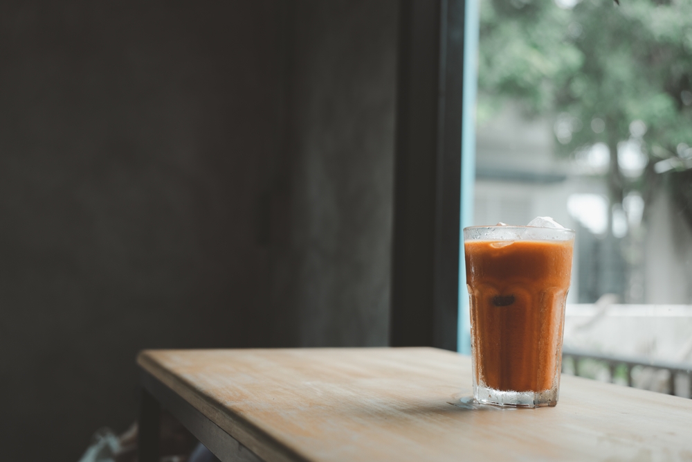 Consider a cafe in Nai Yang shutterstock 2251957597 | Two Scots Abroad Consider a cafe in Nai Yang shutterstock 2251957597 | Where to Work Remotely Before a Late Flight from Phuket Airport
