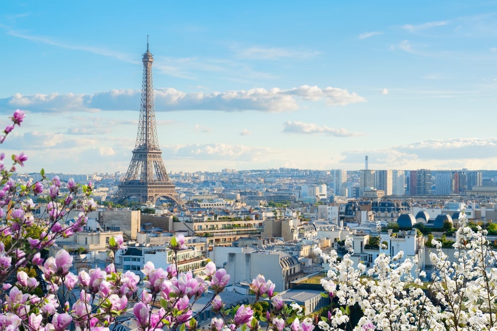 Why Do So Many Expats Use a Relocation Service | Two Scots Abroad Why Do So Many Expats Use a Relocation Service | Moving to Paris? What Nobody Tells You About Renting an Apartment