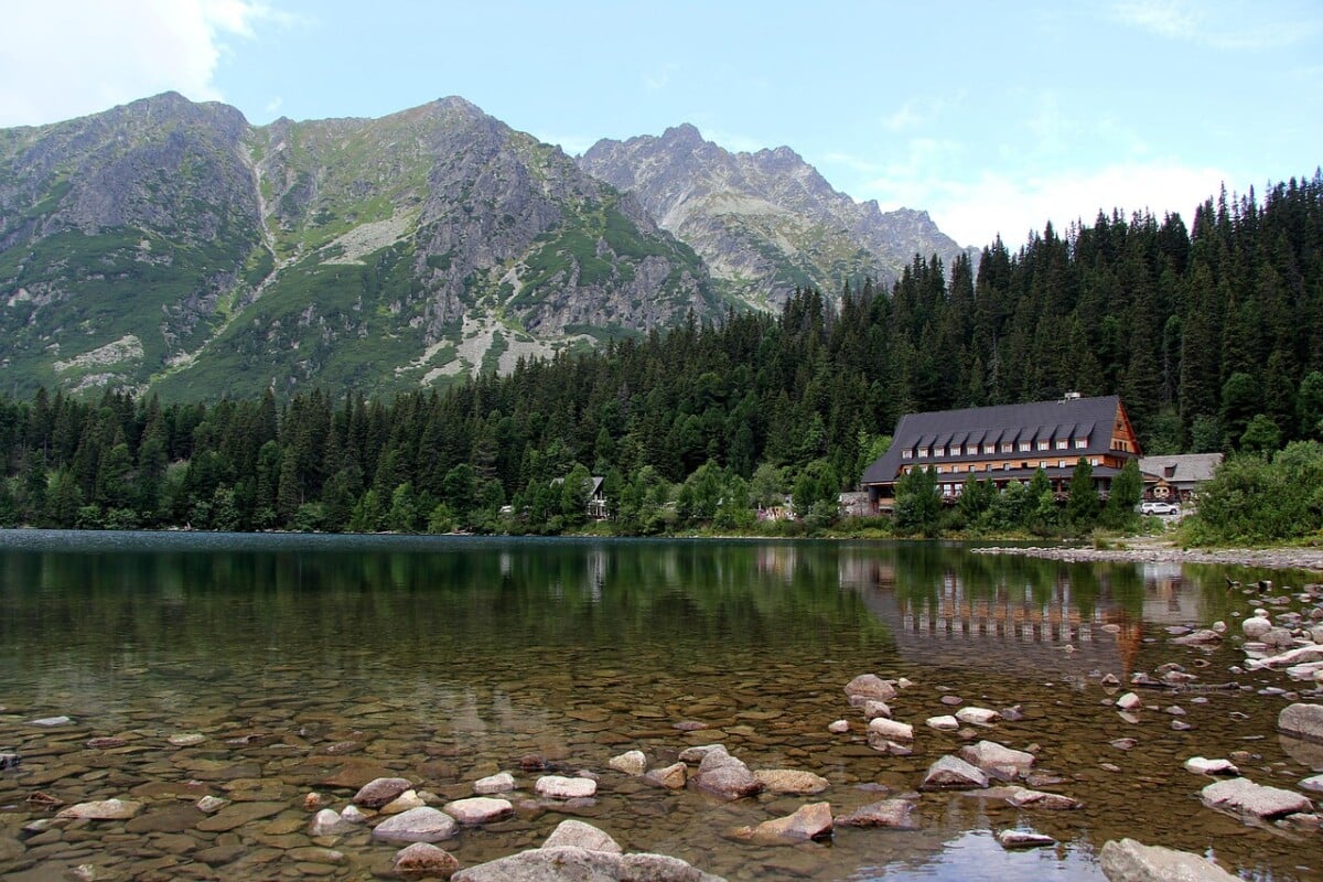 How To Reach the Rysy Trailhead at Štrbské Pleso